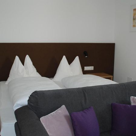 Haus Anna B&B St. Valentin auf der Haide Exterior foto
